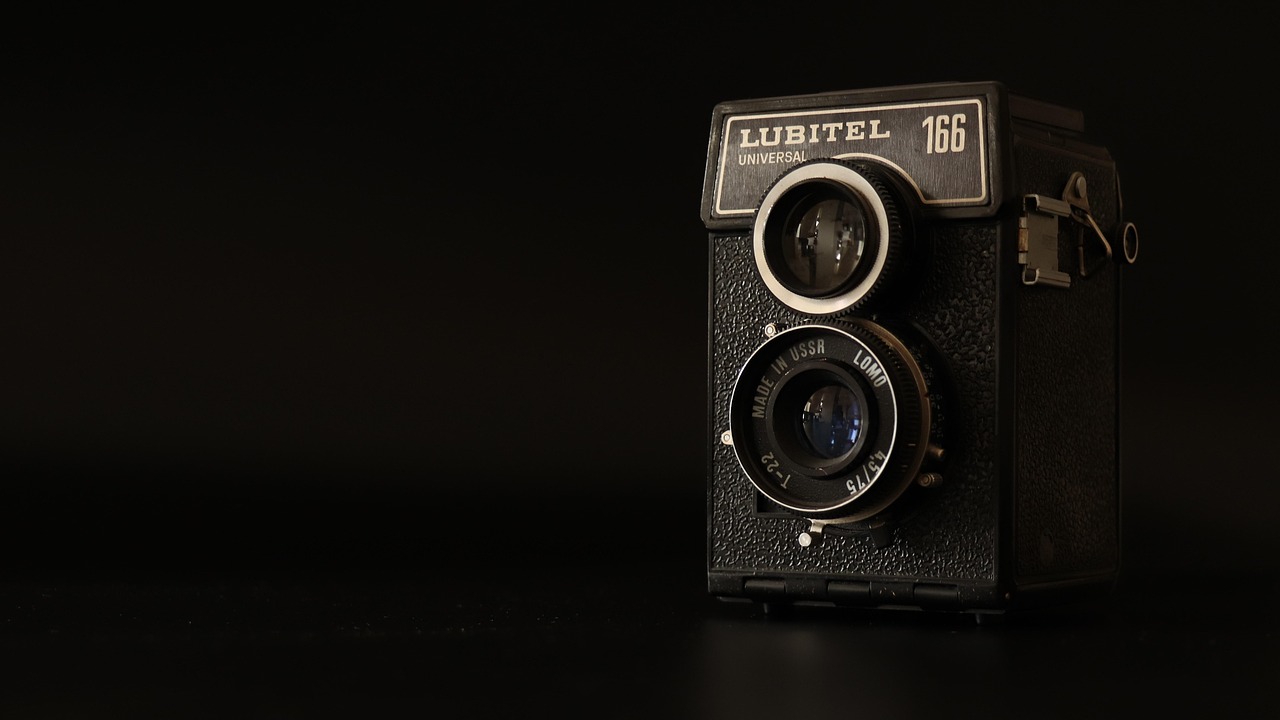 Camera, retro, hobby — 5 Guidelines for enhancing cybersecurity beyond basic steps!