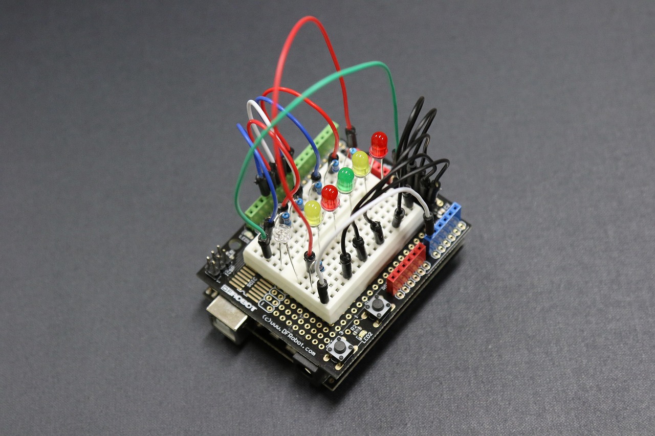 Arduino, circuit, electronic — Advantages of HONOR MagicBook Pro
