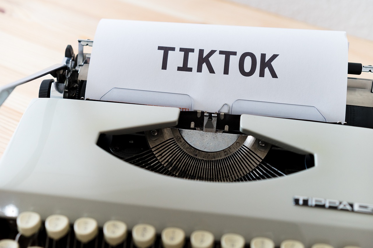 Tiktok, social network, social media — Anonymously Yours: Navigating Instagram Stories with IG Anony