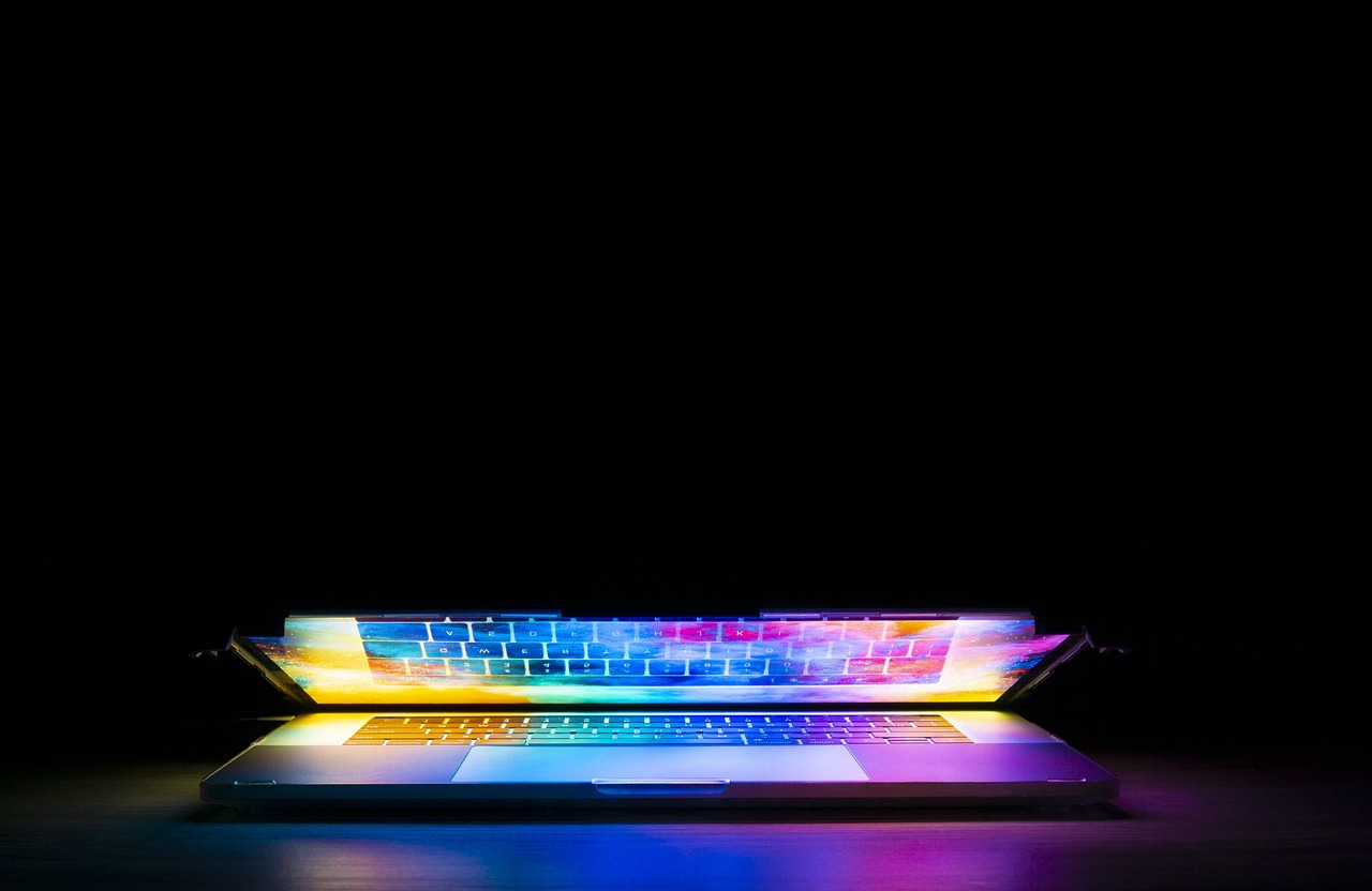Keyboard, computer, technology — Effective Online Marketing Strategies: 6 Effective Techniques That Drive Enormous Traffic To