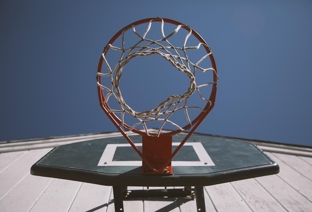 Basket, basketball, basketball hoop — Engage Customers with Interactive Custom Trading Cards