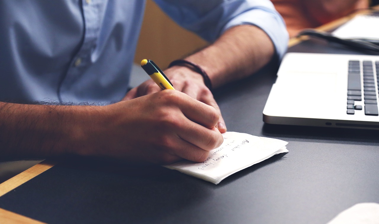 Man, write, plan — How To Choose A Vehicle Towing Company