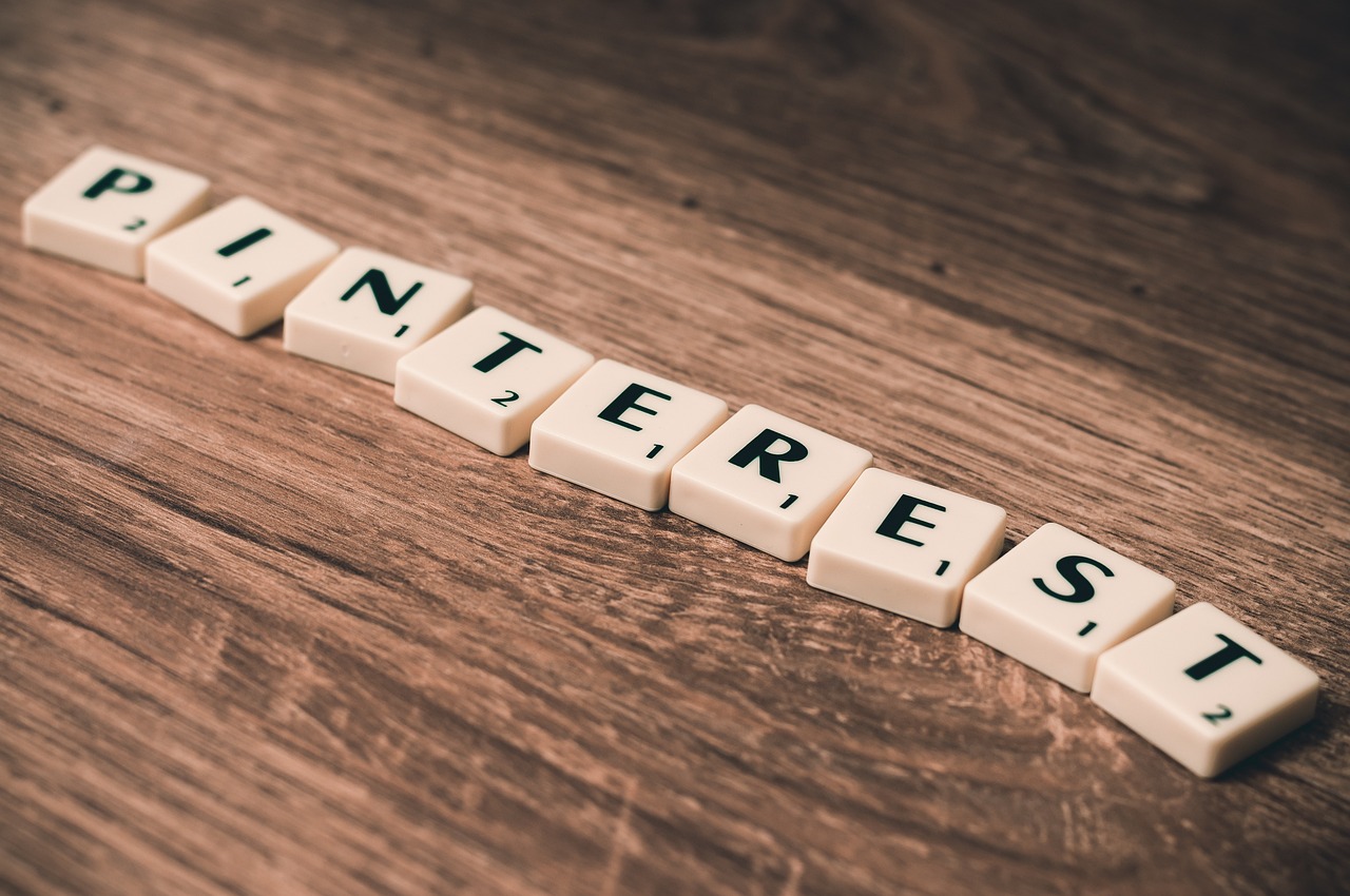 Pinterest, facebook, social media — How to Create a Click-to-Chat WhatsApp Link for Business