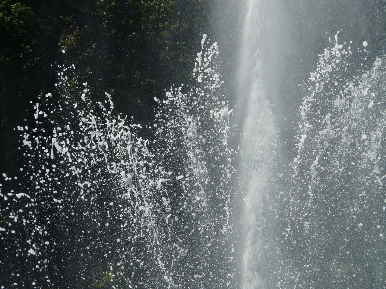 Fountain, water, water feature — How to Play Pocket Pairs Like a Poker Master