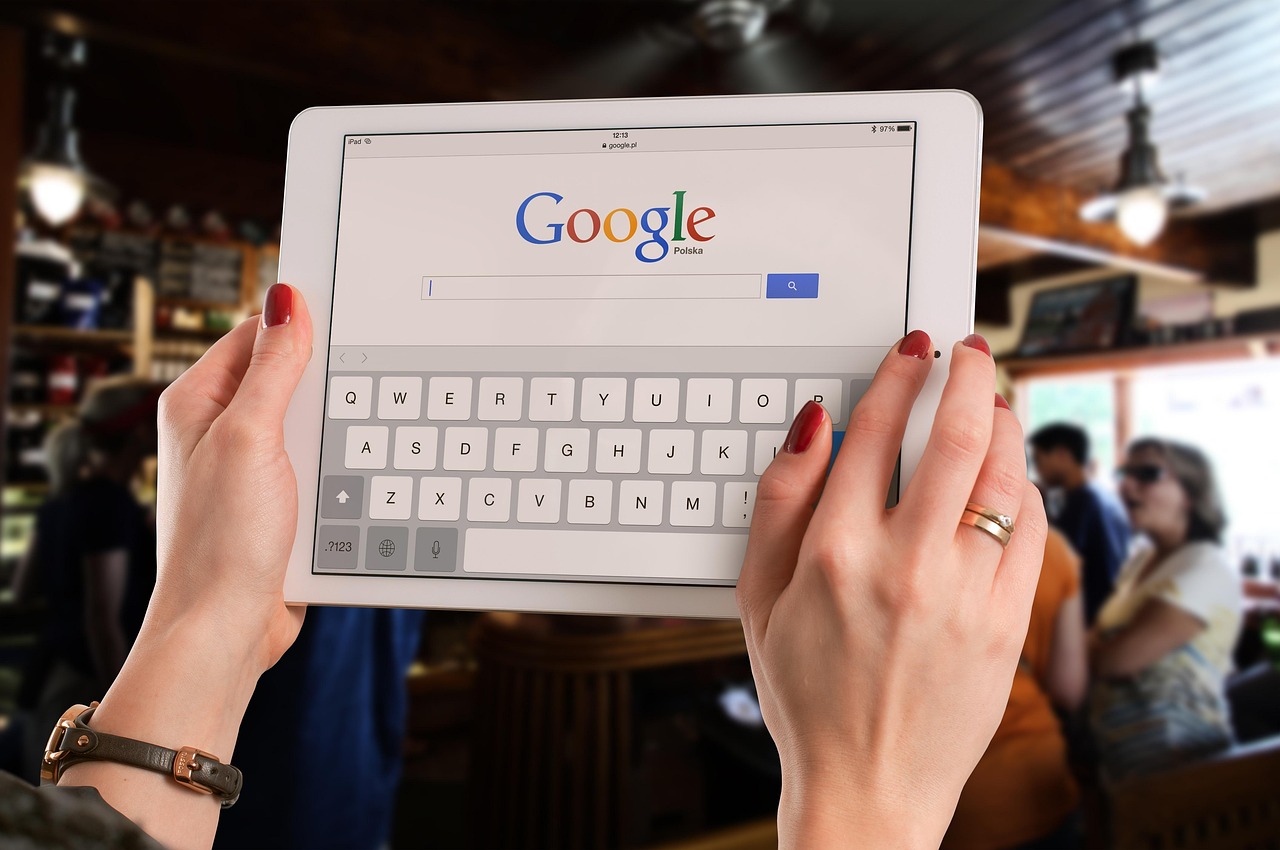 Bar, ipad, mockup — The Role of an HTTP Proxy in Controlling Access and Filtering Web Content Effectively