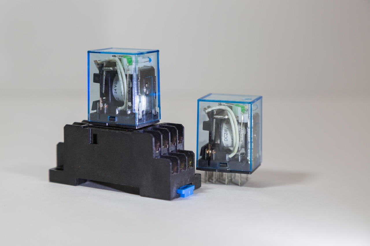 Electronic, relay, technology — Tips to Help You Find the Most Appropriate Liquid Filling Machine