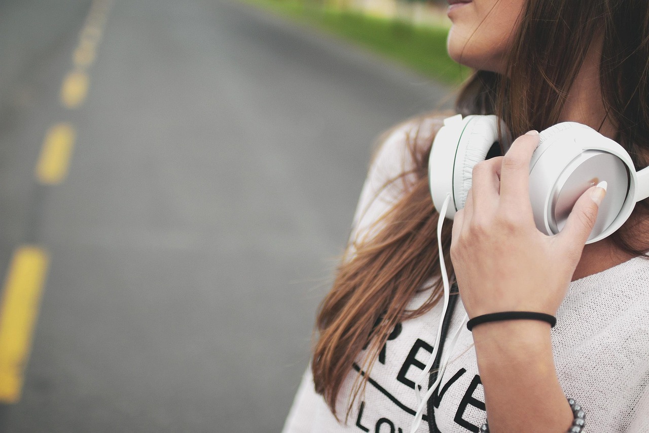 Girl, music, headphones — Trade Forex Safely Using Etoro - Is Forex A Pyramid Scheme?